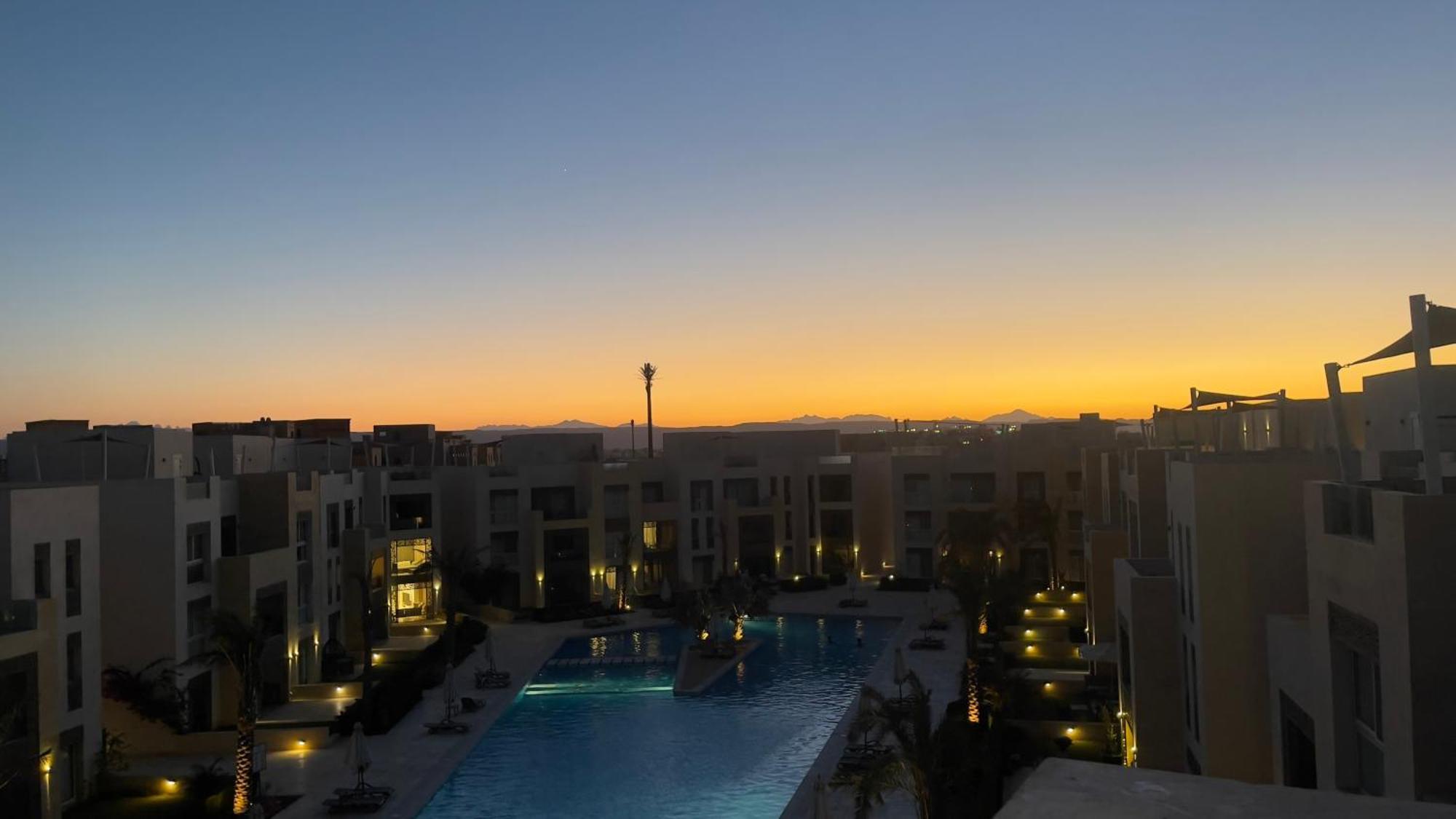 Ollystays Mangroovy Seaview 2Br Beach And Pool Free Access Hurghada Exterior foto
